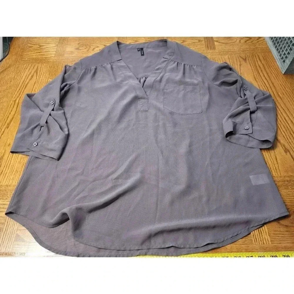 Maurices Tops - MAURICE’S GRAY MAUVE SHEAR TOP ¾ SLEEVE SIZE XXL